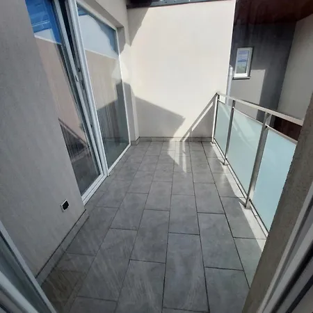 Apartment - Strazacka